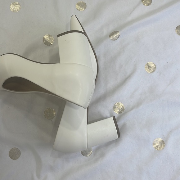 Wonderful occasion shoes - Picture 3 of 8